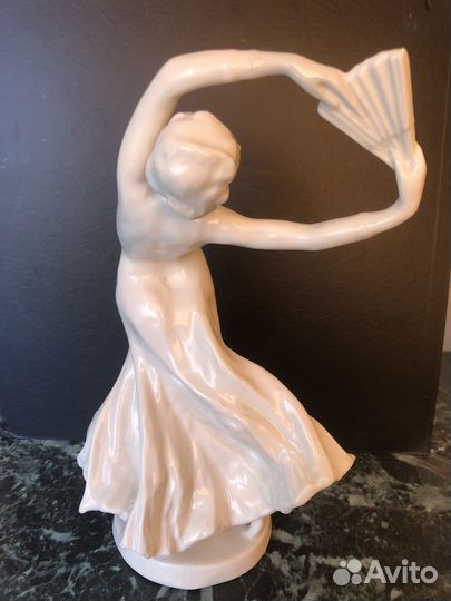 Фарфоровые статуэтка балерина