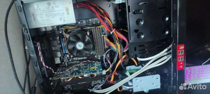 Компьютер с монитром