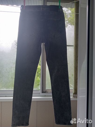 Джинсы подростковые