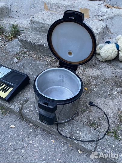 Промышленая рисоварка