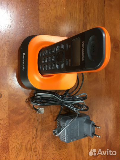 Мобильный телефон