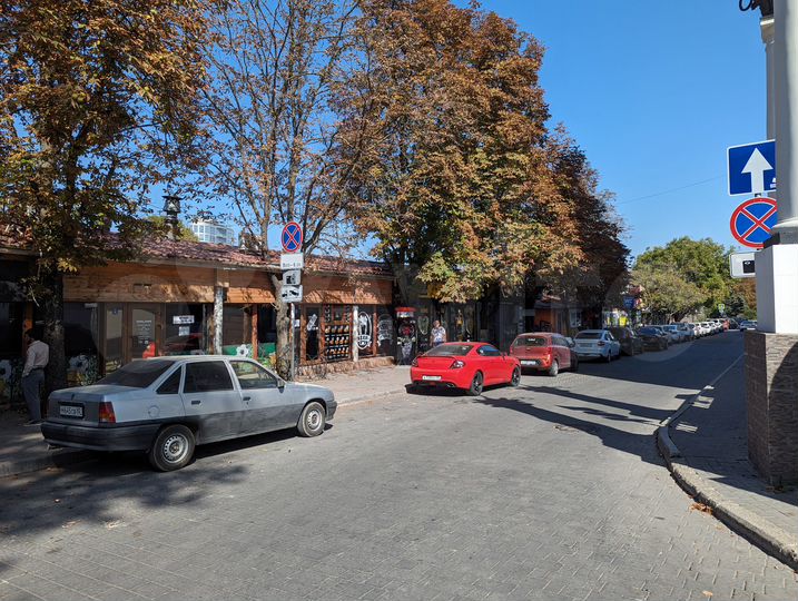 Сто метровка, мега трафик, сдам помещение 32 м²