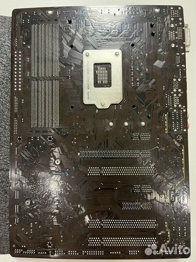 Неисправная материнская плата Gigabyte Z170