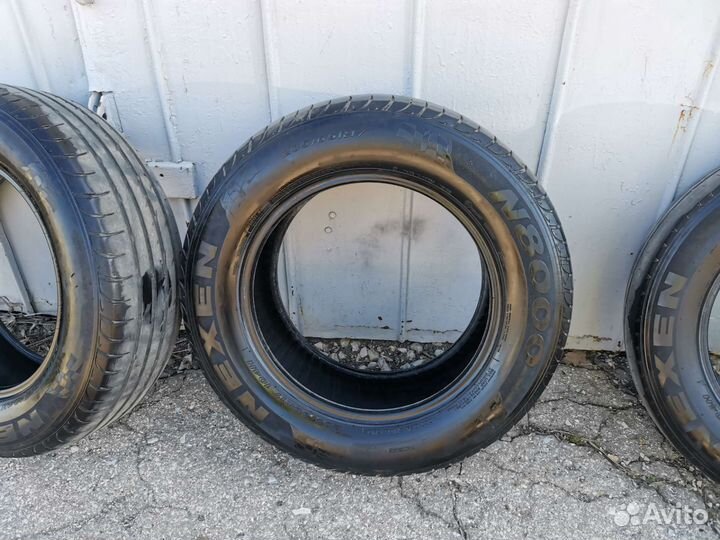 Nexen N8000 235/65 R17