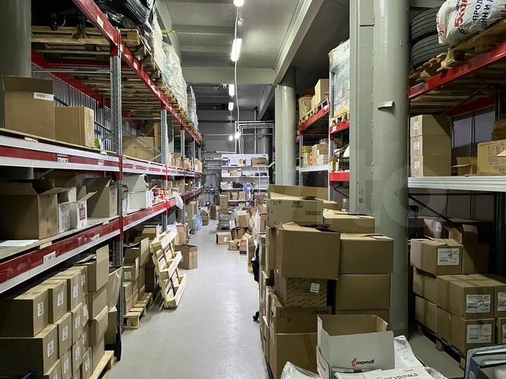 Склад, 1400 м²