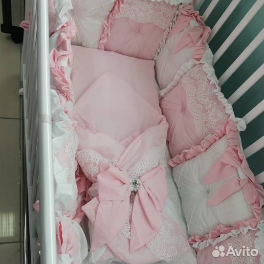 Новый Комплект в кроватку