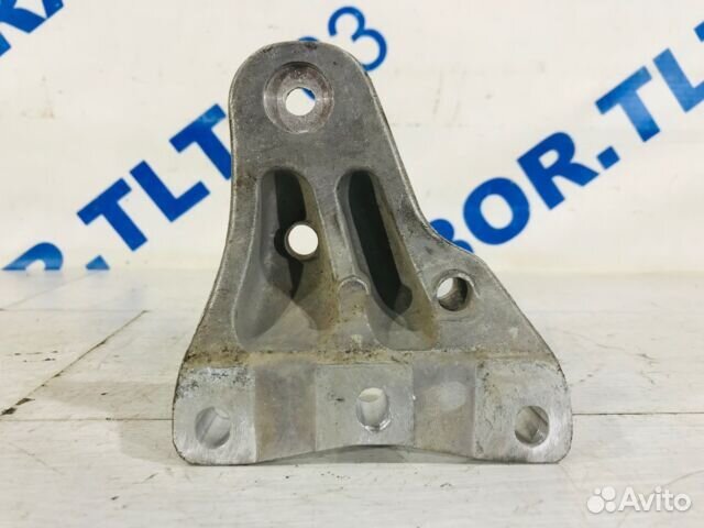 Кронштейн опоры двигателя правый volkswagen polo 5