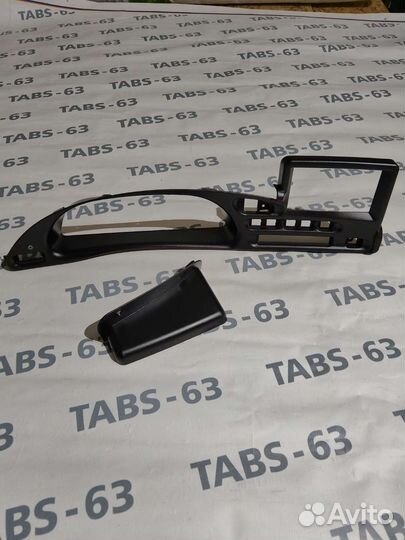 Рамка панели мультимедии Шевроле нива