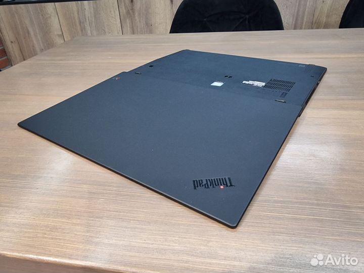 Thinkpad X1 Carbon