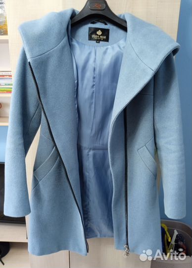 Пальто женское 44 р