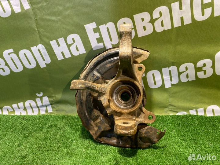 Кулак поворотный передний левый Toyota Avensis