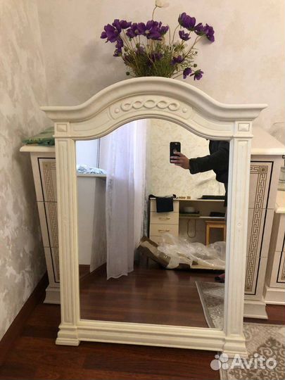 Зеркало настенное