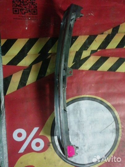 Решетка радиатора передняя Toyota Corona Exiv