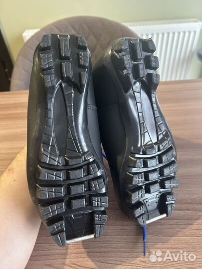 Лыжные ботинки детские 36 размер