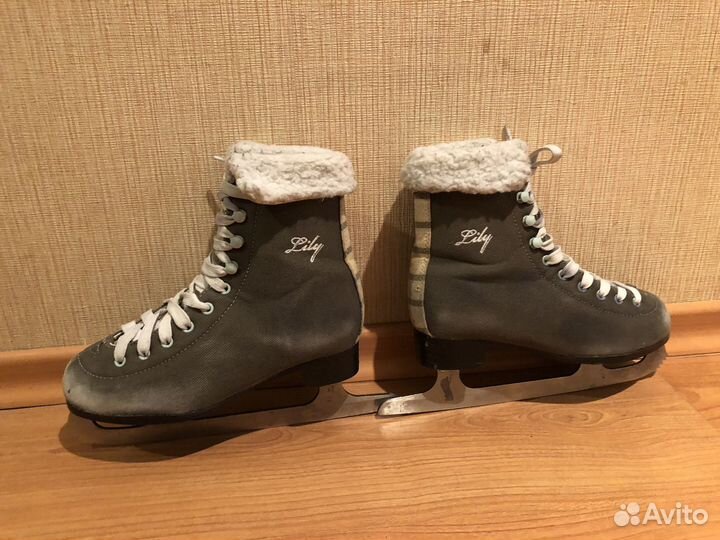 Коньки фигурные 35 размер для девочки