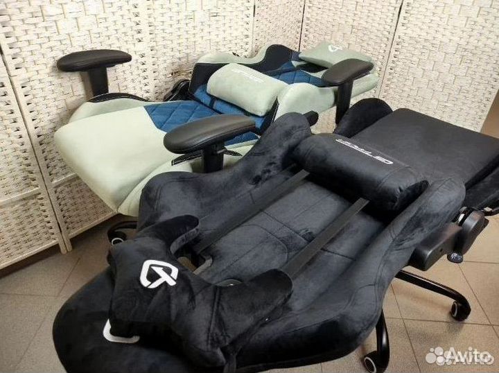 Компьютерное офисное кресло с массажем (новые)