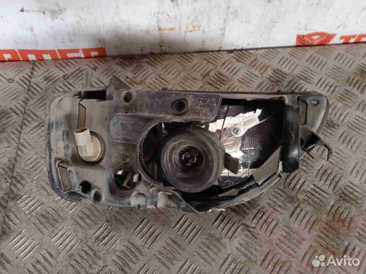 Фара передняя правая Рено Логан 1