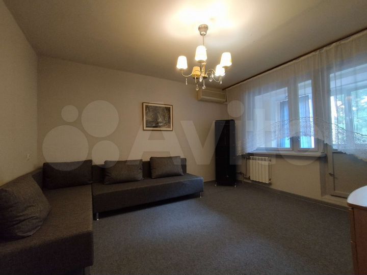 3-к. квартира, 84 м², 4/10 эт.