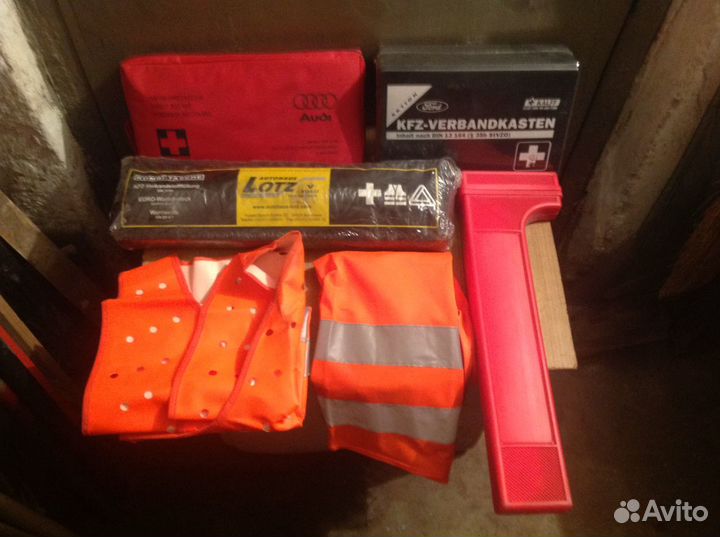 Аварийный комплект для автомобиля