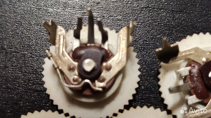 Резистор переменный, поворотный