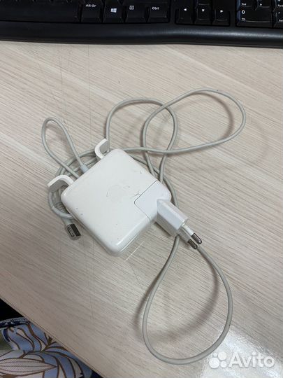 Зарядное устройство для macbook оригинал