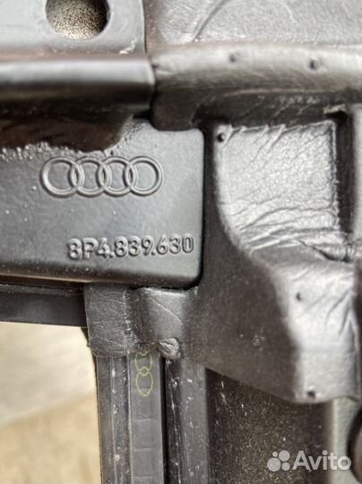 Рамка двери задней правой Audi A3 8P