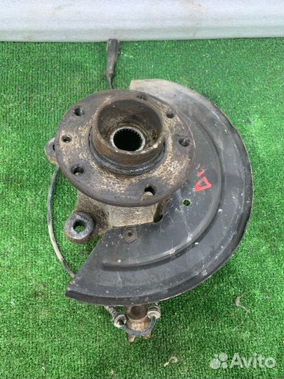 Кулак поворотный передний Renault Duster универсал