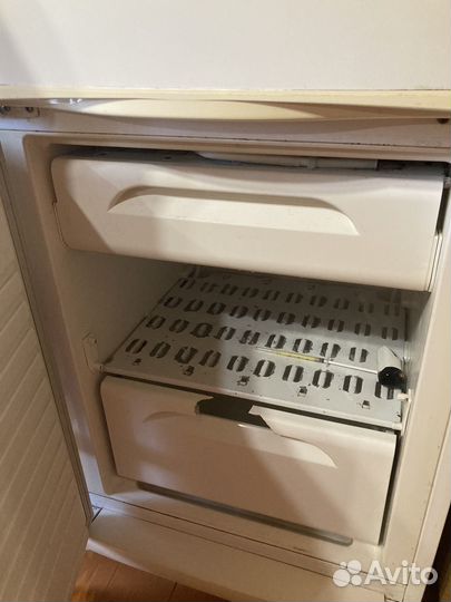 Холодильник stinol