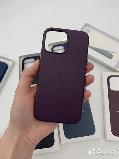 Кожаные чехлы для iPhone с MageSafe