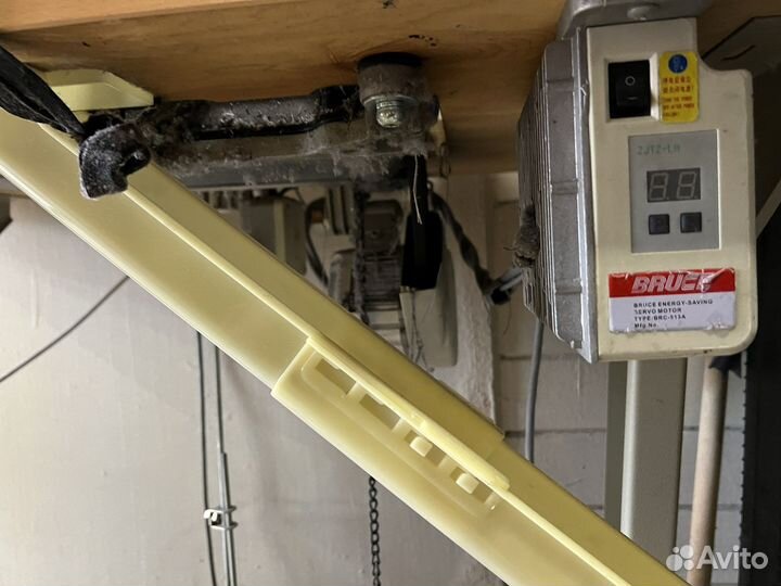 Швейная машинка оверлок Juki MO-6814S