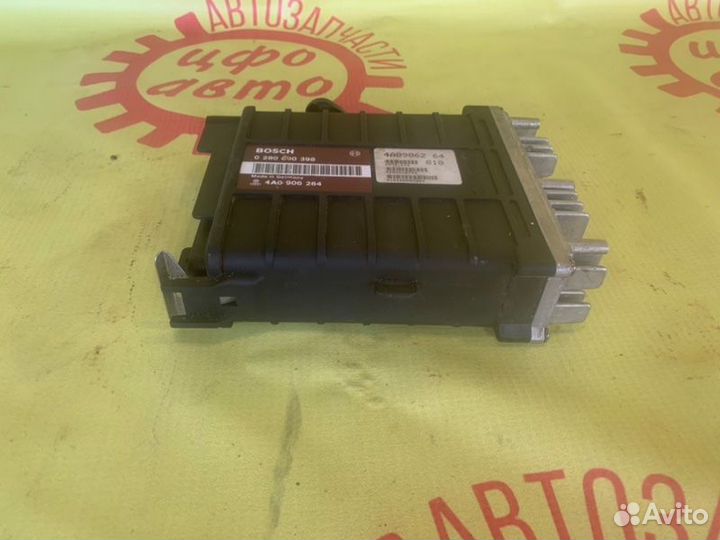 Блок управления двигателем Audi 100 C4