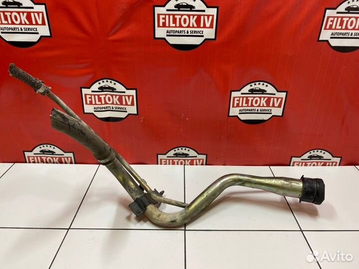 Заливная горловина топливного бака Toyota Sprinter