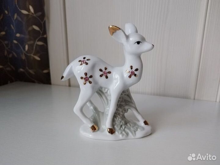 Конь. Олененок. Лебедь с птенцами