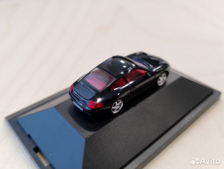 Porsche 911 (1999-2005). Collectors Club