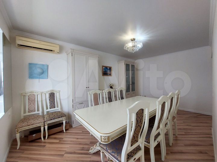 4-к. квартира, 90 м², 9/10 эт.
