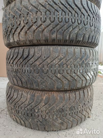 Goodyear UltraGrip 5.00/6 R17 99B