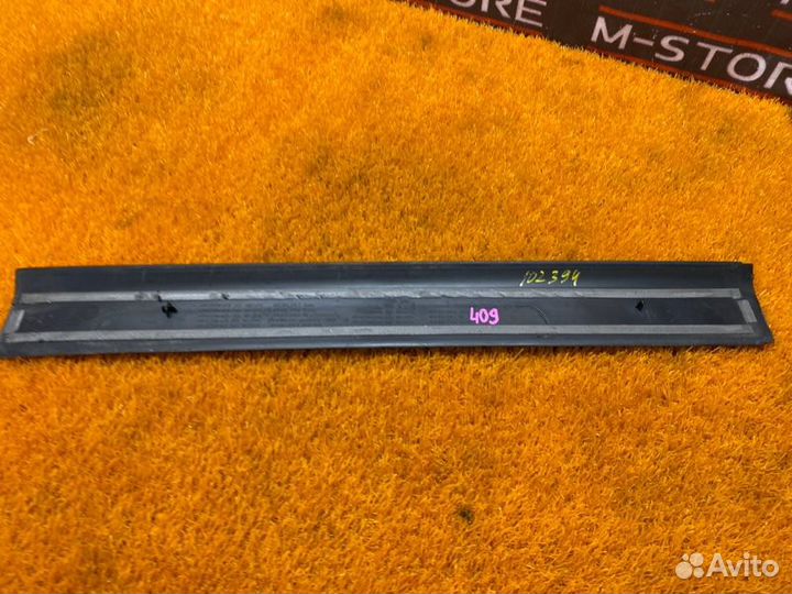 Накладка на порог салона задняя правая Audi A6