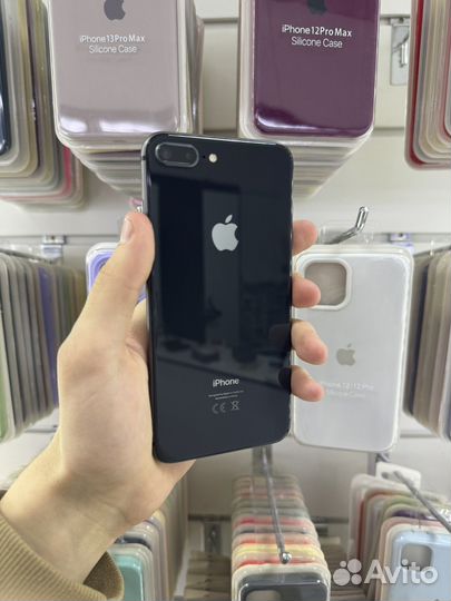 iPhone 8 Plus, 64 ГБ