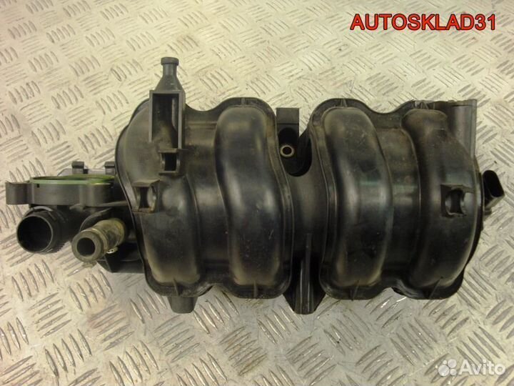 Коллектор впускной Volkswagen Polo 036129711DP