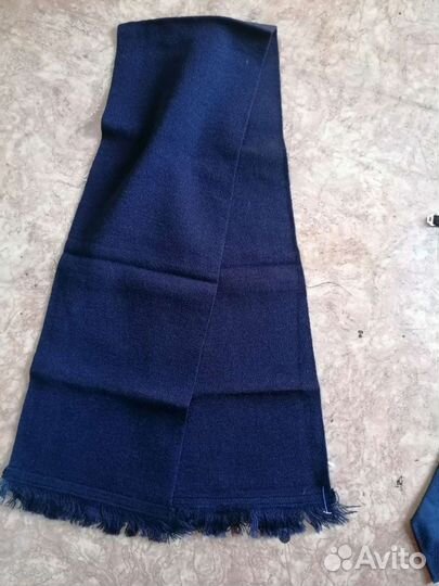 Кепка, кашне, галстук