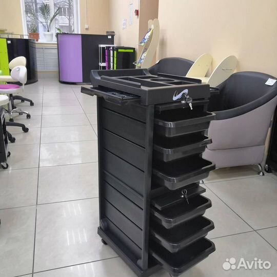 Тележка парикмахерская Q628