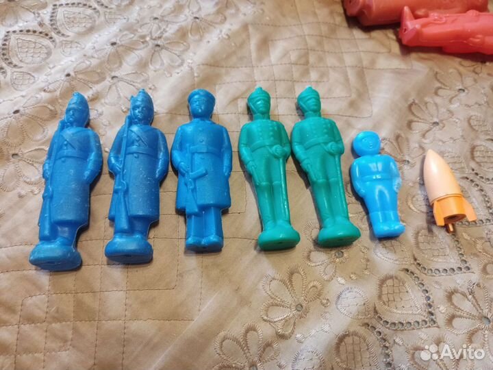 Игрушки СССР солдатики, дутыши и др