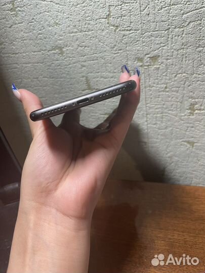 iPhone 8 Plus, 64 ГБ