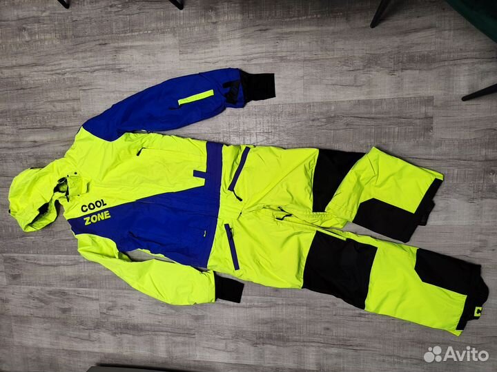 Комбинезон для сноуборда мужской