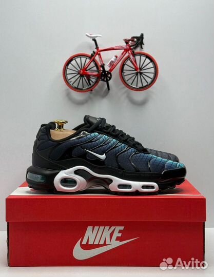 Кроссовки Nike Air Max Tn Plus