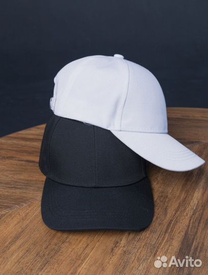 Кепки новые