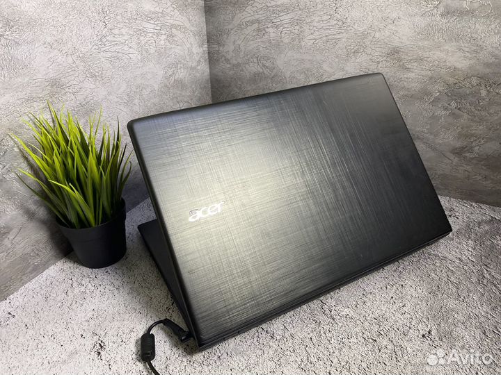 Мощный ноутбук Acer 2 видеокарты/SSD/1000 gb