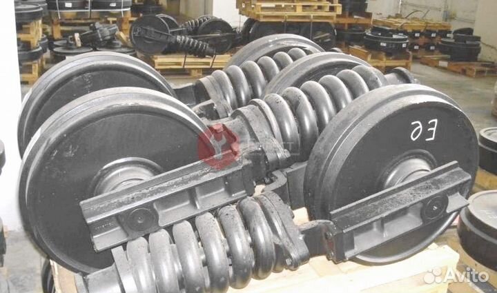 Колесо направляющее Komatsu PC350-7