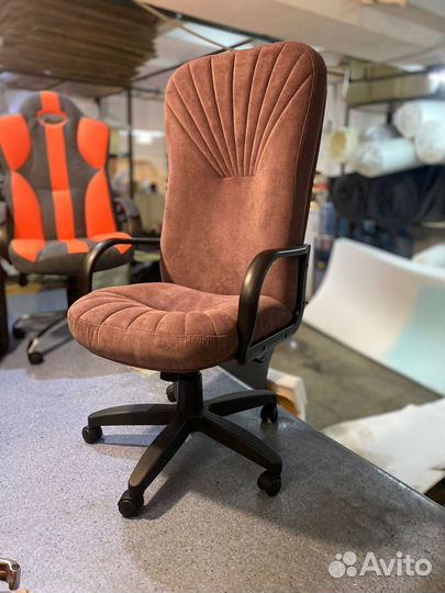 Компьютерное кресло