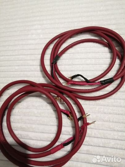 Акустические колонки большие